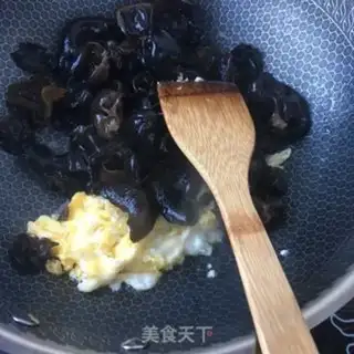 Make Cream-mucked eggs step 10