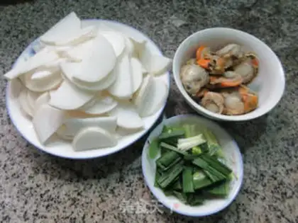 Make Scallops and radish step 0