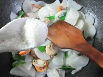Make Scallops and radish step 5