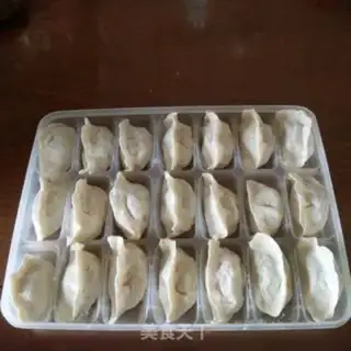 Make Northeast acid dumplings step 3