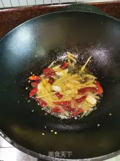 Make A dry pot of tea, mushrooms, bouquets step 3