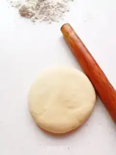 Make Egg milk hand noodles step 5