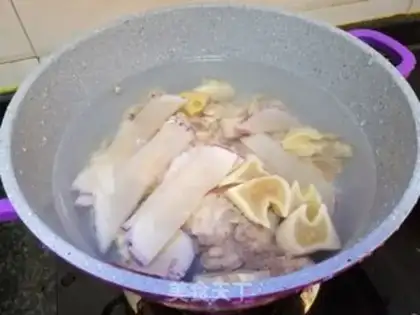 Make Coconut under the sea, chicken soup step 3