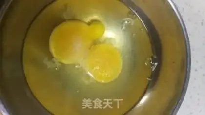 Make Sour eggs step 1