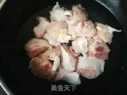 Make Chicken leg stew with carrots step 2