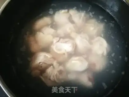 Make Chicken leg stew with carrots step 3