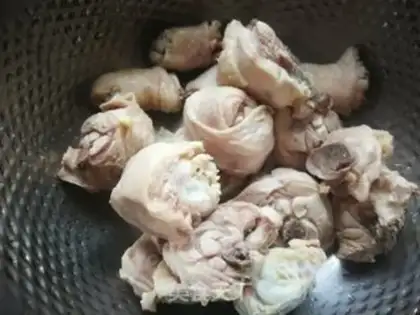 Make Chicken leg stew with carrots step 4