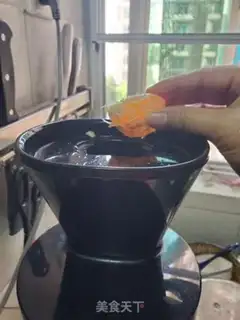 Make Fresh citrus juice step 2