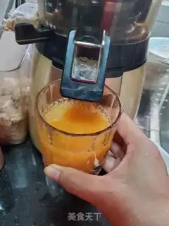 Make Fresh citrus juice step 3