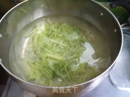 Make radish meatball soup step 3
