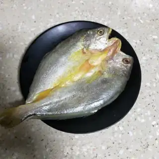 Make Fresh yellow fish step 0