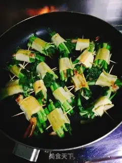 Make Hot tofu rolls step 4
