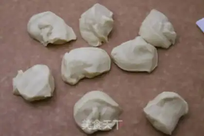 Make caterpillar bread step 4