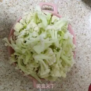 Make Homemade garlic bouquets step 0
