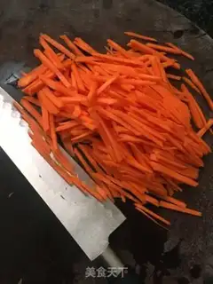 Make Carrot cucumber beef step 0