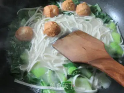 Make Goldfish omelet soup step 5