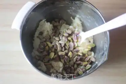 Make Pistachio soufflé step 6