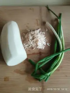 Make Shrimp leather radish step 1
