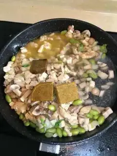 Make Curry chicken tofu step 4