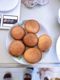 Make A really simple cake step 4