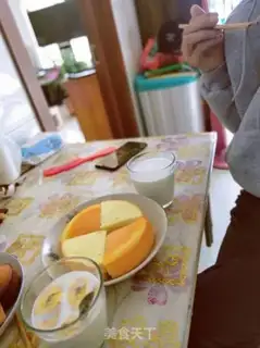 Make A really simple cake step 5