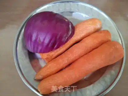 Make Pork carrot onion pie step 1