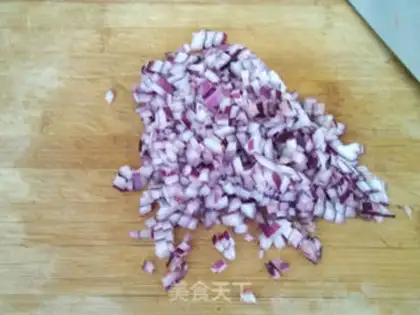 Make Pork carrot onion pie step 4