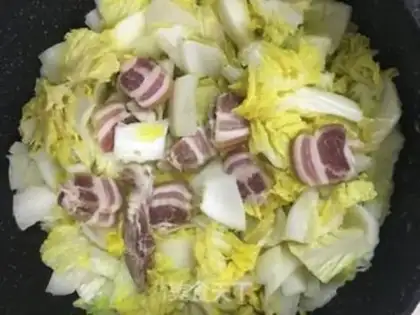 Make The salted potato doll soup step 2
