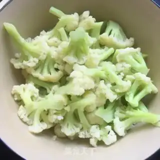 Make Garlic flowers step 2
