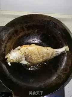 Make Big yellow fish step 2