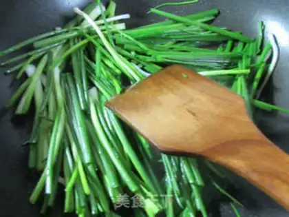 Make Chicken claws onions step 2