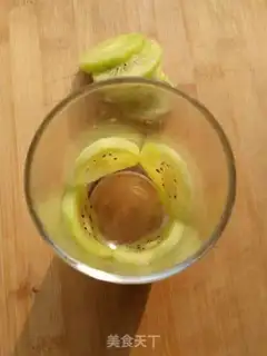 Make Peach-cup step 3