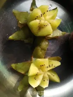 Make Lotus monkeys step 5