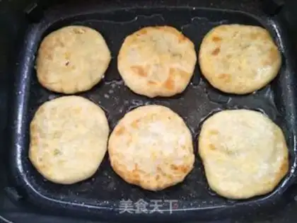 Make A white radish egg pie step 6