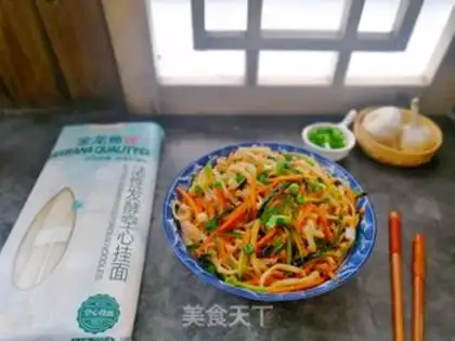 Make Spicy sauce with a pair of cold noodles step 12
