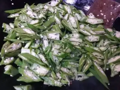Make Garlic sauce and aces step 3