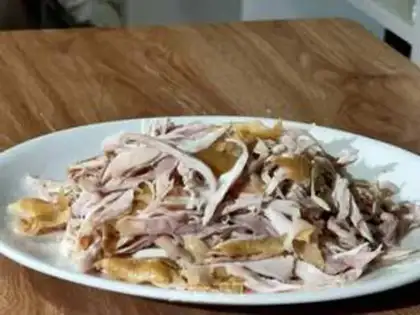 Make Spicy bone hand tore chicken step 3