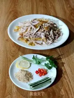 Make Spicy bone hand tore chicken step 4