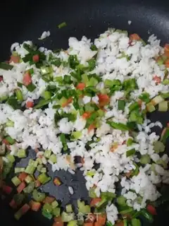 Make Egg bun step 3