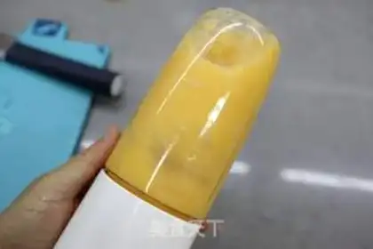 Make Orange ice cream on the snowtop step 2