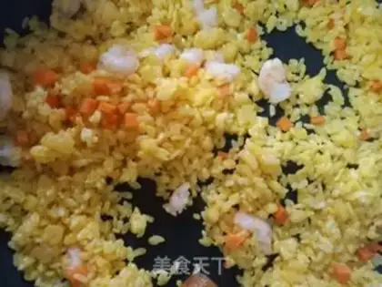 Make Gold shrimp fried rice step 9