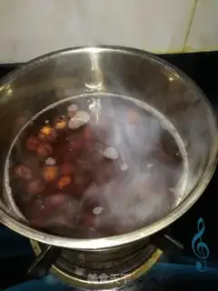 Make Small forest sugared chestnuts back step 5