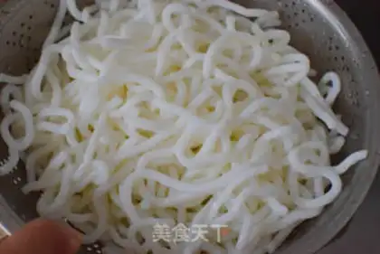 Make Bacon mushroom fried potato powder step 0