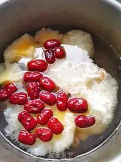 Make The silver spoon of a red date step 2