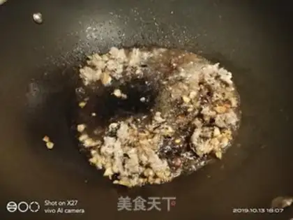 Make Flaming mushrooms and radish step 1