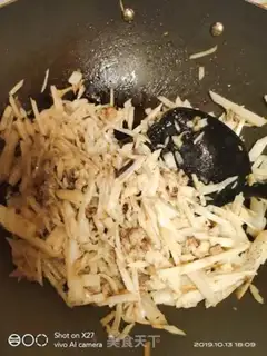 Make Flaming mushrooms and radish step 3