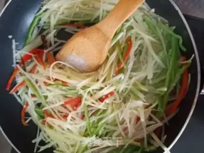 Make Pepper potato step 6