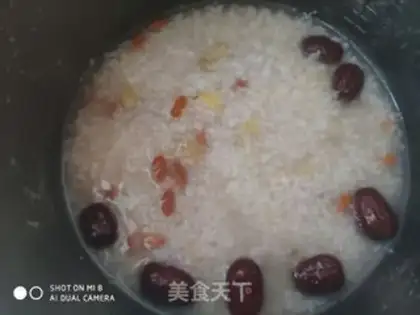 Make Porridge of chestnuts and rice palms step 4
