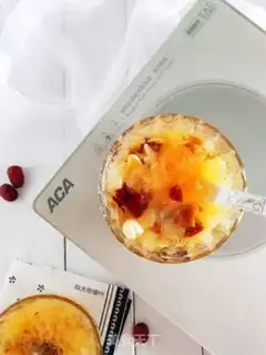 Make The silver spoon of a red date step 9