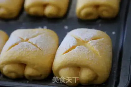 Make Pumpkin rolls step 18